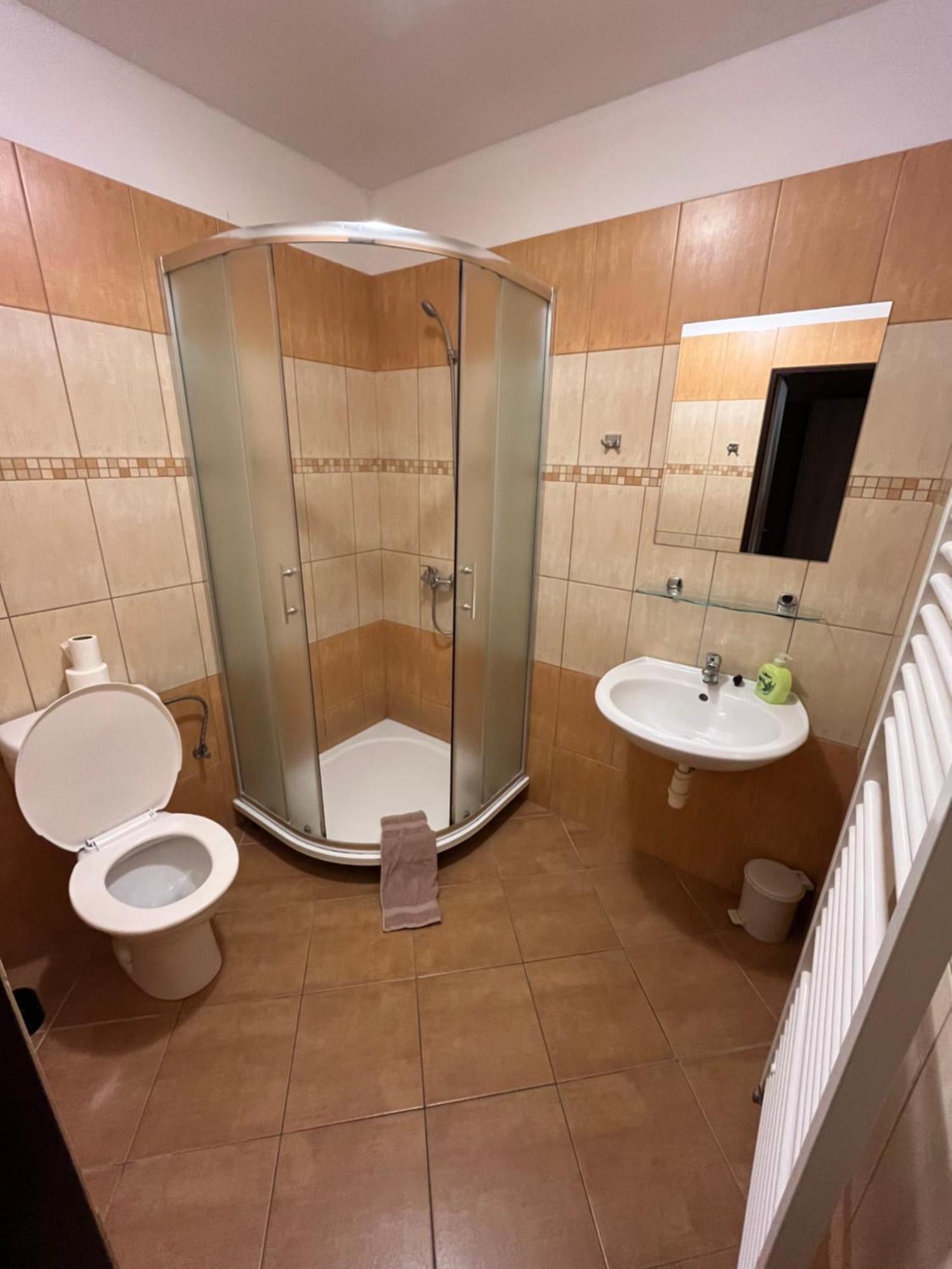 Penzion Krmelec Chrudim Buitenkant foto