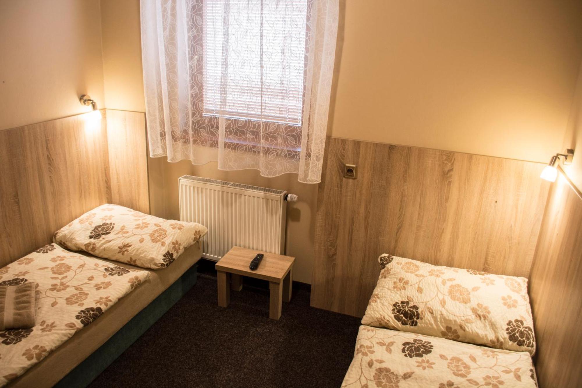Penzion Krmelec Chrudim Buitenkant foto