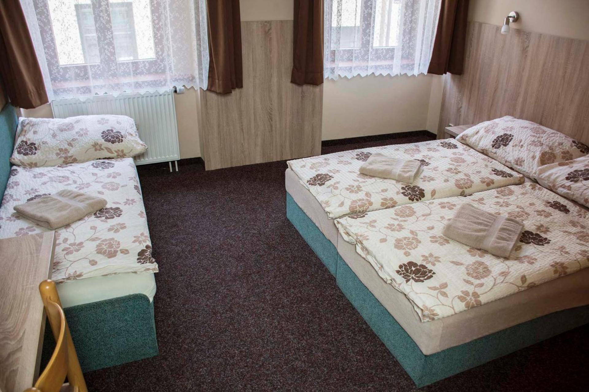 Penzion Krmelec Chrudim Buitenkant foto