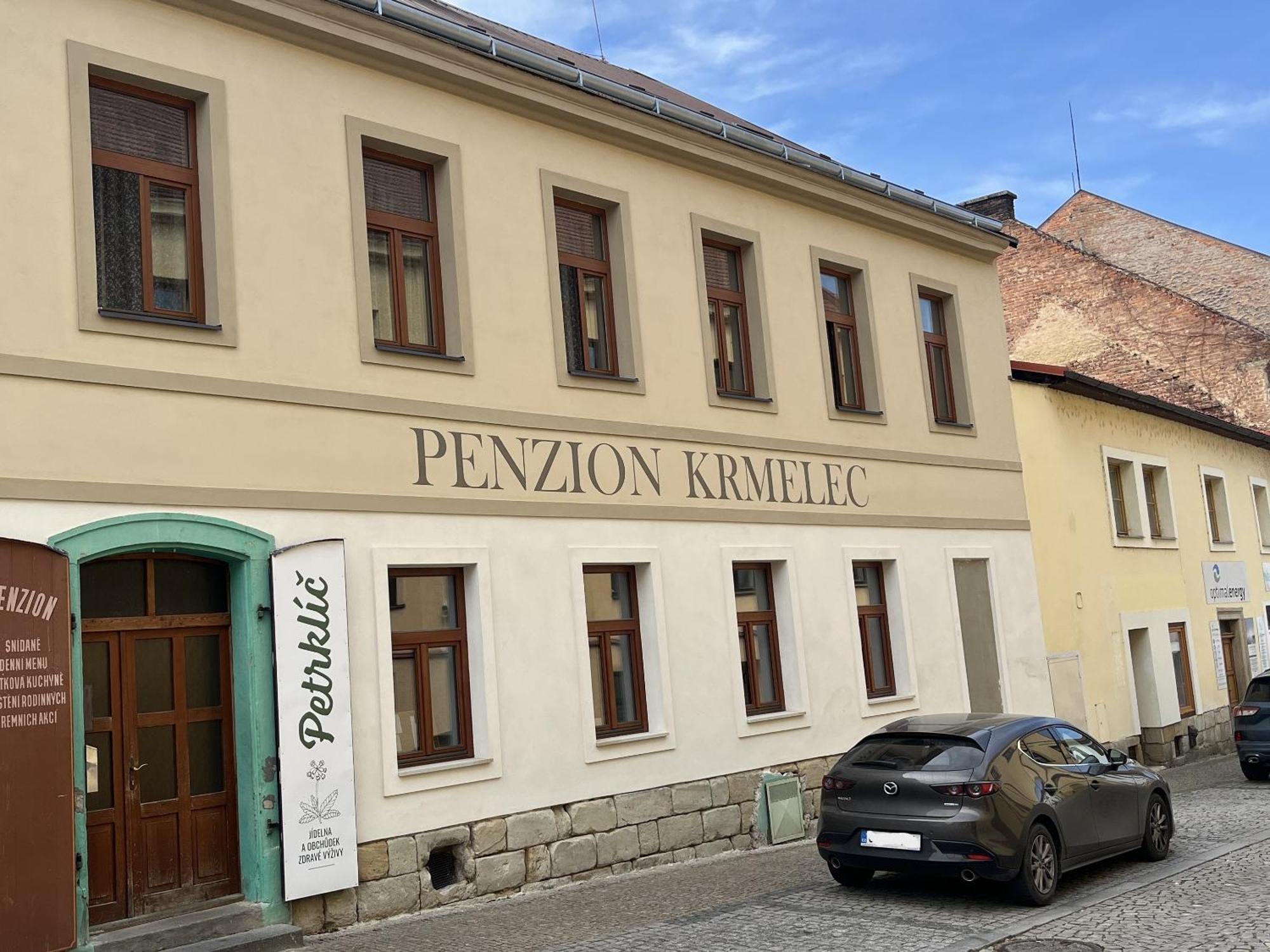 Penzion Krmelec Chrudim Buitenkant foto